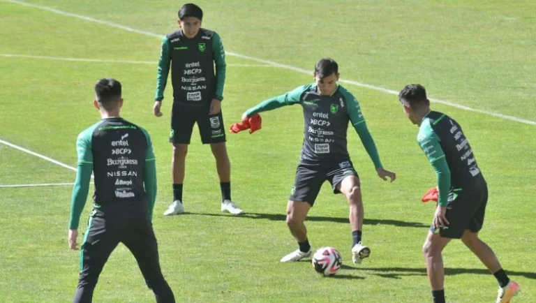 Bolivia se juega su última carta ante Chile con la obligación de ganar