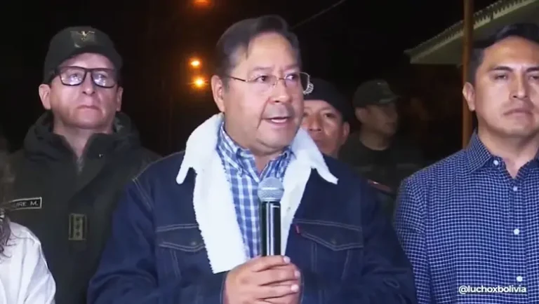 Arce descarta renunciar y acusa a Evo de buscar la sucesión para habilitarse como candidato