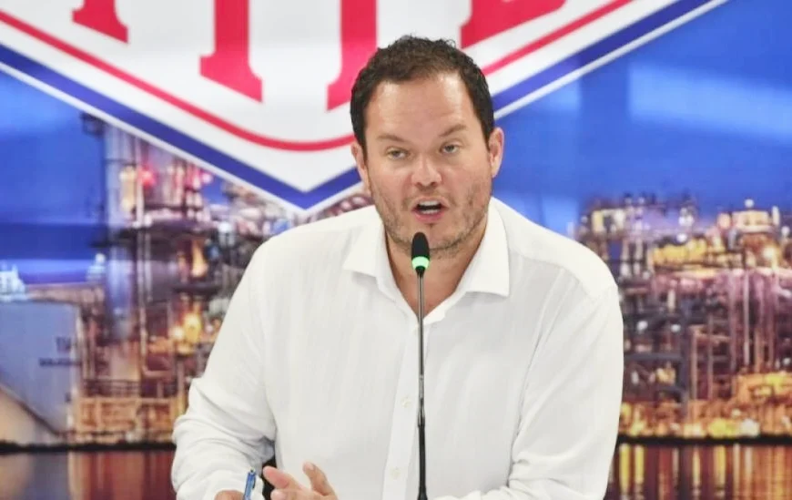 Fiscalía respalda orden de aprehensión contra el presidente de YPFB por presunto contrabando agravado