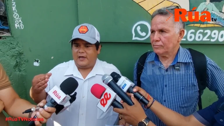 Universitarios acusados de supuesto abuso sexual, denuncian caso armado y el cobro de un total Bs 12.200 por policías para dejarlos en libertad.