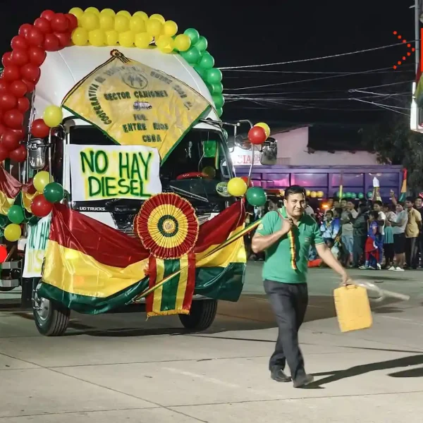 Satirizan la falta de combustible en Bolivia